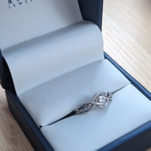 10k Gold Diamond Ring